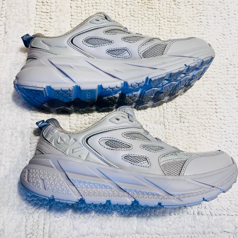 HOKA Clifton L in Ether/Mirage - Picture 4 of 9